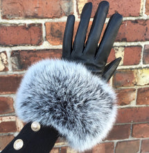 Load image into Gallery viewer, Fur Trimmed Leather Gloves
