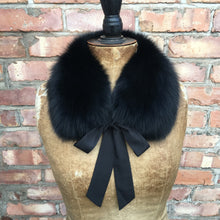 Load image into Gallery viewer, Fur Collar with Ribbon Ties
