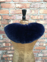 Load image into Gallery viewer, Large Fur Collar
